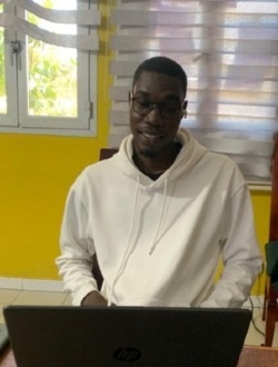 Profil de Pape, un homme célibataire de 29 ans à Thiès