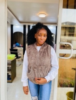 Profil de Eliana, une femme célibataire de 23 ans à Goma