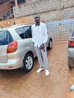 Profil de Jovani, un homme célibataire de 26 ans à Yaoundé