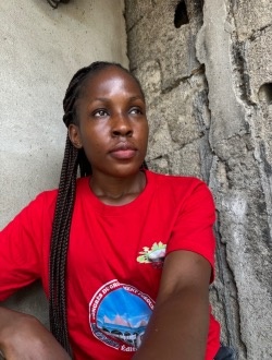 Profil de Charlette, une femme célibataire de 26 ans à Douala