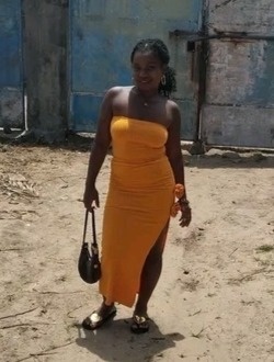 Profil de Noeline, une femme célibataire de 18 ans à Toamasina