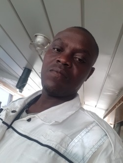 Profil de Ulrich, un homme célibataire de 37 ans à Cotonou