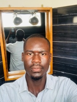 Profil de Emmanuel, un homme célibataire de 26 ans à Abidjan