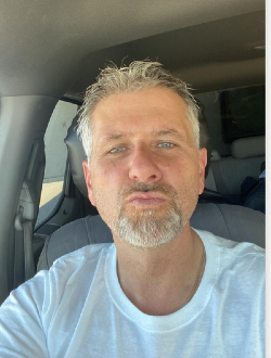 Profil de Eric, un homme célibataire de 52 ans à Lac-Etchemin