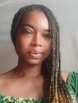 Profil de Céline, une femme célibataire de 44 ans à Yaoundé