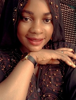 Profil de Rachel Bina, une femme célibataire de 34 ans à Yaoundé