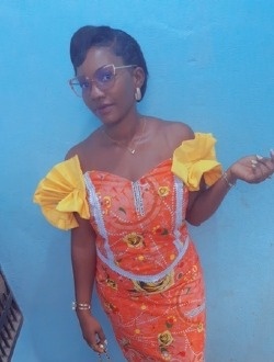 Profil de Cathy, une femme célibataire de 26 ans à Abang