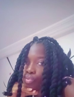 Profil de Astride, une femme célibataire de 24 ans à Petit Abidjan-Youkou