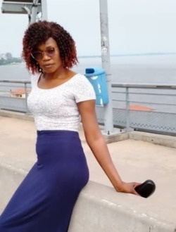 Profil de Misia, une femme célibataire de 44 ans à Franceville