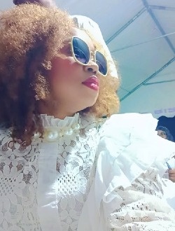 Profil de Stanila, une femme célibataire de 36 ans à Douala