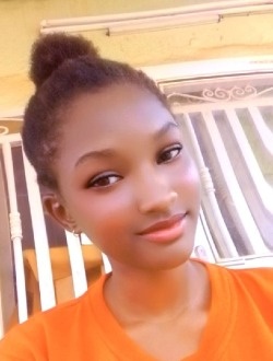 Profil de Dorine, une femme célibataire de 19 ans à 1200 Logements