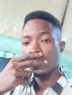 Profil de Boris, un homme célibataire de 34 ans à Libreville