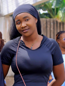 Profil de Adassa, une femme célibataire de 23 ans à Abi