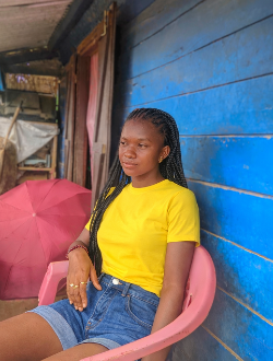 Profil de Bestephania, une femme célibataire de 21 ans à Antalaha