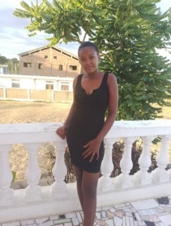 Profil de Saminah, une femme célibataire de 22 ans à Ajavibe