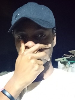 Profil de Sékou, un homme célibataire de 23 ans à Alger