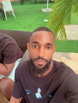 Profil de Le Viking, un homme célibataire de 33 ans à Libreville