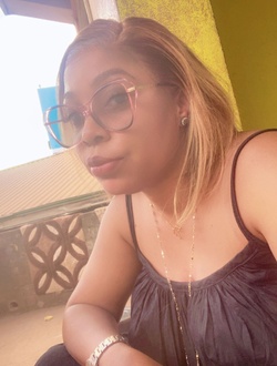 Profil de Élysée, une femme célibataire de 40 ans à Yaoundé