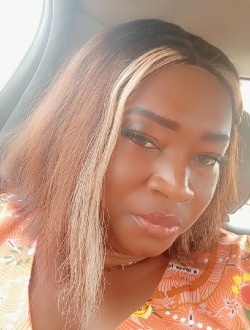 Profil de Antoinette Arielle, une femme célibataire de 42 ans à Yaoundé