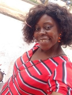 Profil de Huguette, une femme célibataire de 38 ans à Douala