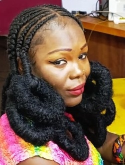 Profil de Elodie, une femme célibataire de 34 ans à Yaoundé