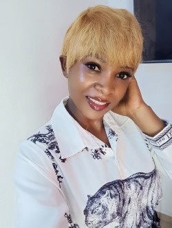 Profil de Nadia, une femme célibataire de 29 ans à Douala