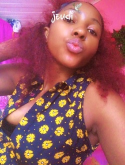 Profil de Delane, une femme célibataire de 28 ans à Douala