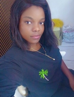 Profil de Georgette, une femme célibataire de 34 ans à Lomé