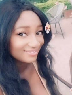 Profil de Raki, une femme célibataire de 30 ans à Ouagadougou