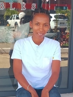 Profil de Marie Edith, une femme célibataire de 25 ans à Antsiranana