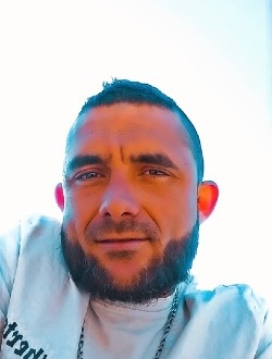 Profil de Dylan, un homme célibataire de 31 ans à Valserhône