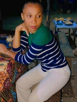 Profil de Mélodie, une femme célibataire de 25 ans à Antalaha