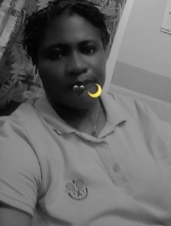 Profil de Diane, une femme célibataire de 46 ans à Douala