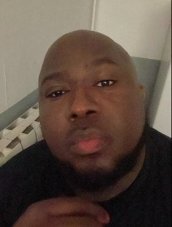 Profil de Huey, un homme célibataire de 42 ans à Istres