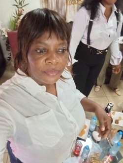 Profil de Clara, une femme célibataire de 41 ans à Abono