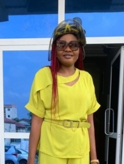 Profil de Rose, une femme célibataire de 35 ans à Douala