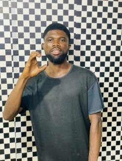 Profil de Brice, un homme célibataire de 29 ans à Abidjan