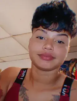 Profil de Elena, une femme célibataire de 20 ans à Santiago de Cuba