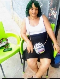 Profil de Donia, une femme célibataire de 40 ans à Abomey-Calavi