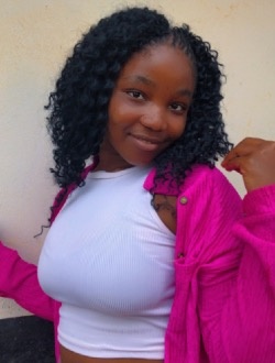 Profil de Triphéne, une femme célibataire de 27 ans à Yaoundé