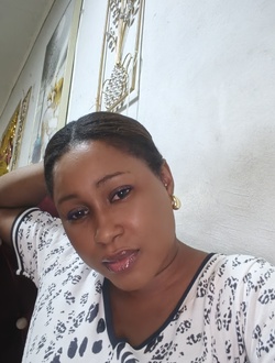 Profil de Angela, une femme célibataire de 38 ans à Libreville