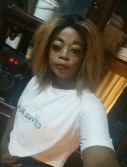 Profil de Rosine, une femme célibataire de 33 ans à Yaoundé
