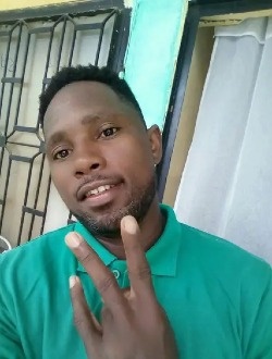 Profil de Ulrich, un homme célibataire de 39 ans à Douala