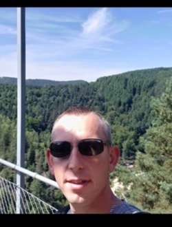 Profil de Cédric, un homme célibataire de 36 ans à Dombasle-en-Argonne