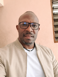 Profil de Tazara Fontaine, un homme célibataire de 45 ans à Abomey-Calavi