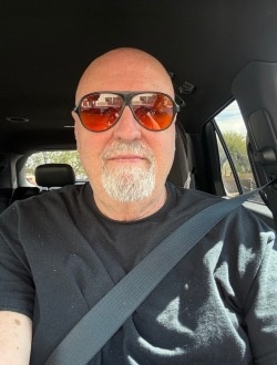Profil de David, un homme célibataire de 71 ans à Casa Grande