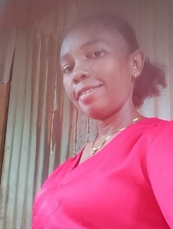 Profil de Asterine, une femme célibataire de 43 ans à Antsiranana