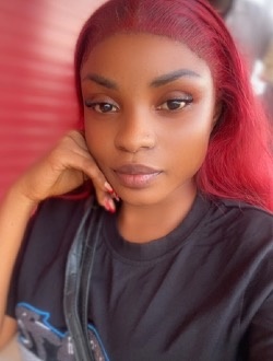 Profil de Stella, une femme célibataire de 23 ans à Douala