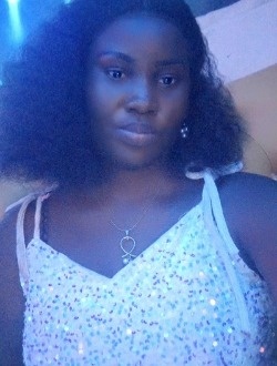 Profil de Danielle, une femme célibataire de 25 ans à Yaoundé