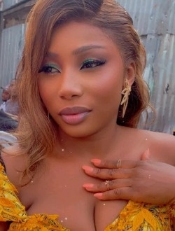 Profil de Laurone, une femme célibataire de 27 ans à Brazzaville